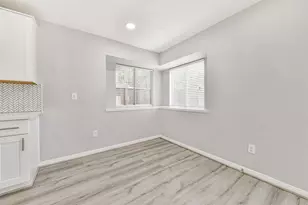 311 Stonehenge Ln, Friendswood, TX 77546 - Photo 12