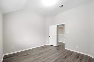 3924 Highland Vale Ct, Fresno, TX 77545 - Photo 8