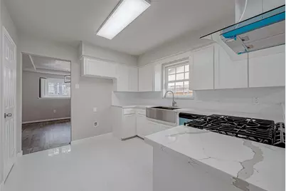 5622 Valkeith Drive, Houston, TX 77096 - Photo 16