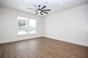 4101 Victoria Ave, Dickinson, TX 77539 - Photo 6
