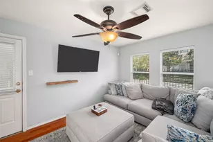 1723 Redwing Haven Dr, Houston, TX 77009 - Photo 6