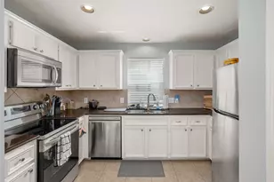 1723 Redwing Haven Dr, Houston, TX 77009 - Photo 10