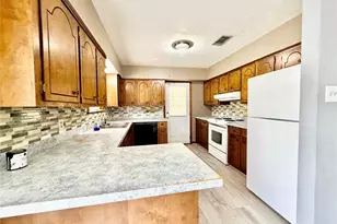 923 N Nellius St, Woodville, TX 75979 - Photo 16