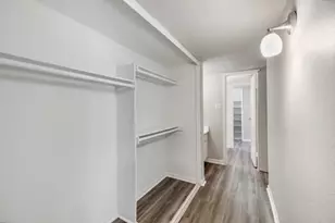 11715 S Glen Dr, Houston, TX 77099 - Photo 16