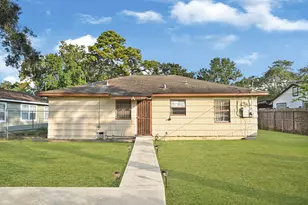 7226 Wiley Rd, Houston, TX 77016 - Photo 2