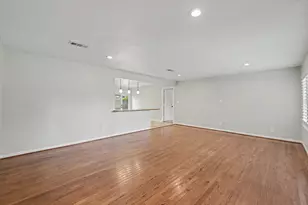 9613 Westview Dr, Houston, TX 77055 - Photo 6