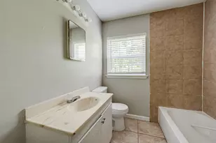 7621 Sundown Dr, Houston, TX 77028 - Photo 14