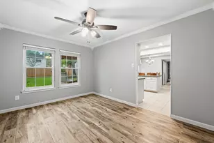 3223 Park Garden Dr, Houston, TX 77339 - Photo 10