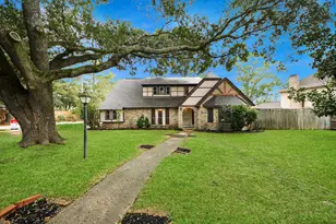 13903 Charlynn Oaks Dr, Houston, TX 77070 - Photo 2