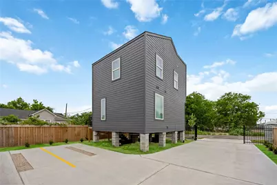 1907 Hailey Street #B, Houston, TX 77026 - Photo 4
