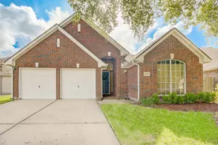 635 Avery Dr, Sugar Land, TX 77479 - Photo 1