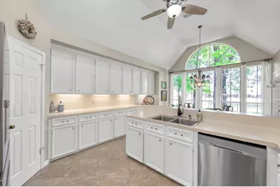 191 Springs Edge Drive, Conroe, TX 77356 - Photo 14