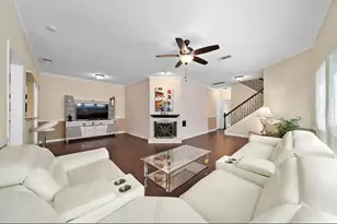 6729 Tournament Dr, Houston, TX 77069 - Photo 4