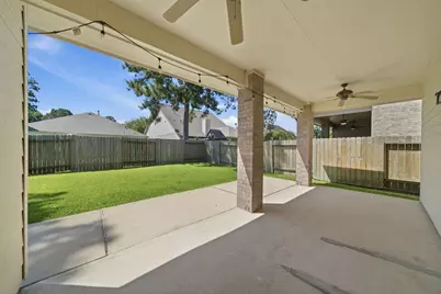 1060 Brigid Court, Dickinson, TX 77539 - Photo 22