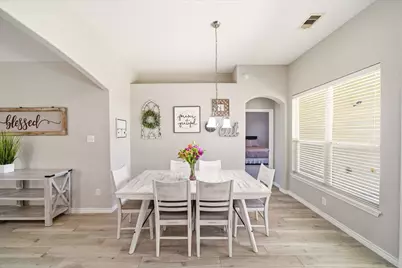 1060 Brigid Court, Dickinson, TX 77539 - Photo 12