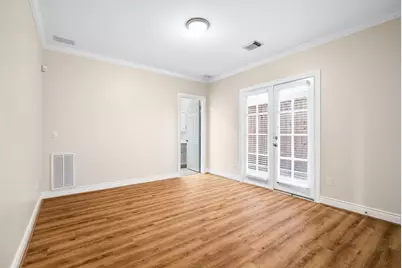 118 Oak Place Drive, Houston, TX 77006 - Photo 18