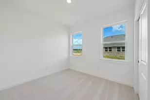 218 Dunovant Dr, Sealy, TX 77474 - Photo 18
