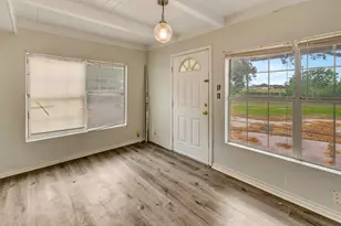 611 Sarah St, Edna, TX 77957 - Photo 36