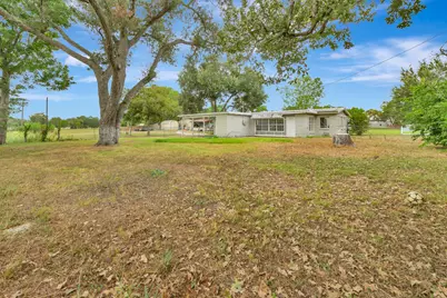 611 Sarah Street, Edna, TX 77957 - Photo 38