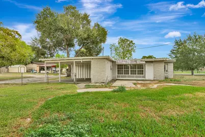 611 Sarah Street, Edna, TX 77957 - Photo 40