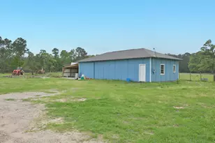 18206 Pickering Rd, Conroe, TX 77302 - Photo 8