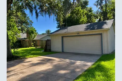 131 Daisy Street, Lake Jackson, TX 77566 - Photo 6