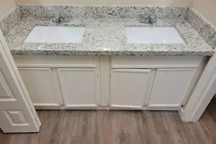 9915 Towne Brook Ln, Sugar Land, TX 77498 - Photo 18