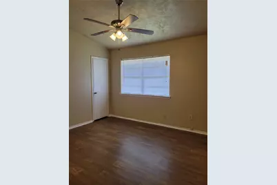 9915 Towne Brook Lane, Sugar Land, TX 77498 - Photo 16