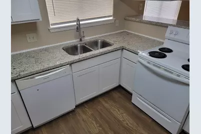 9915 Towne Brook Lane, Sugar Land, TX 77498 - Photo 14