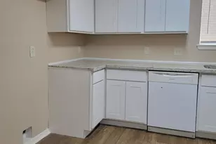 9915 Towne Brook Ln, Sugar Land, TX 77498 - Photo 12