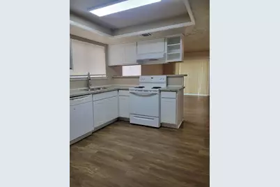 9915 Towne Brook Lane, Sugar Land, TX 77498 - Photo 10