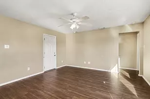 1081 Lasso Ct, Alvin, TX 77511 - Photo 4