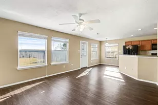 1081 Lasso Ct, Alvin, TX 77511 - Photo 6