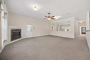 403 Primrose Ln, League City, TX 77573 - Photo 2