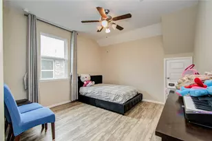 66 Zenith Ln, Sugar Land, TX 77498 - Photo 50