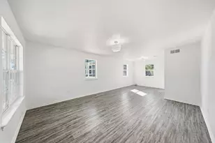 717 Red Oak Ave, Crosby, TX 77532 - Photo 2