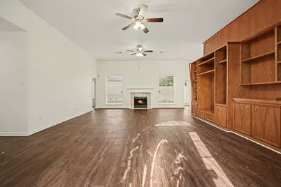 1601 Oak Place Court, Pearland, TX 77581 - Photo 4