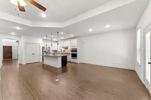 15 Pioneer Canyon Pl, The Woodlands, TX 77375 - Photo 12