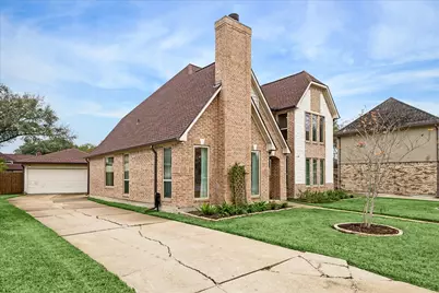 2423 1st Street, Stafford, TX 77477 - Photo 2