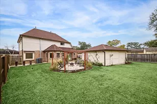 2423 1st St, Stafford, TX 77477 - Photo 28