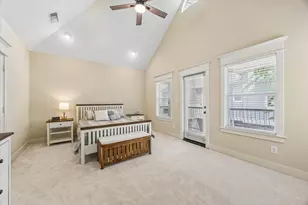 1017 W 16th St, Houston, TX 77008 - Photo 12