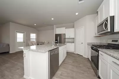 2407 Divot Lane, Navasota, TX 77868 - Photo 10