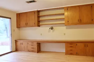 1630 Montezuma St, Columbus, TX 78934 - Photo 18