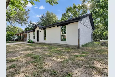 9814 Trumpet St Street, Houston, TX 77078 - Photo 2
