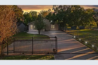 9506 E Avenue I, Houston, TX 77012 - Photo 2