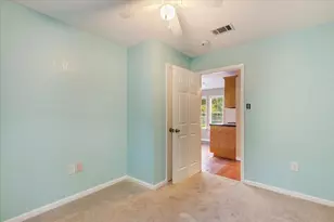 9506 E Avenue I, Houston, TX 77012 - Photo 16