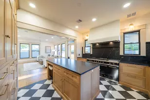 1109 Rutland St, Houston, TX 77008 - Photo 12