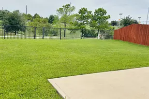 4423 Fenetre Forest St, Katy, TX 77493 - Photo 4
