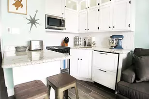 6102 Seawall Blvd, Galveston, TX 77551 - Photo 8