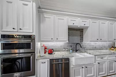 26 Stalynn Lane, Houston, TX 77027 - Photo 12